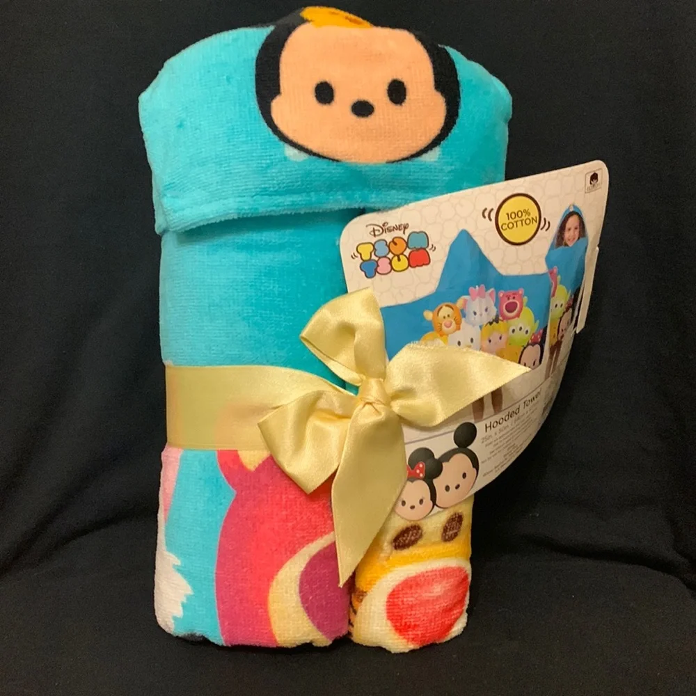 Tsum Tsum hooded towel 25” x 50” NWT